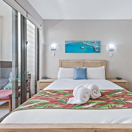 Seas The Day At The Marina Apartment Airlie Beach Bagian luar foto