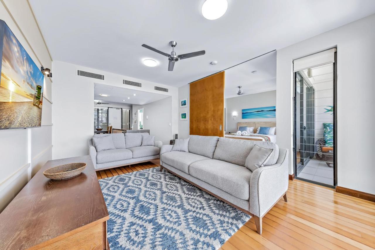 Seas The Day At The Marina Apartment Airlie Beach Bagian luar foto